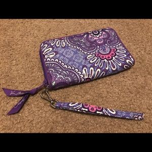 Vera Bradley zip wallet/wristlet